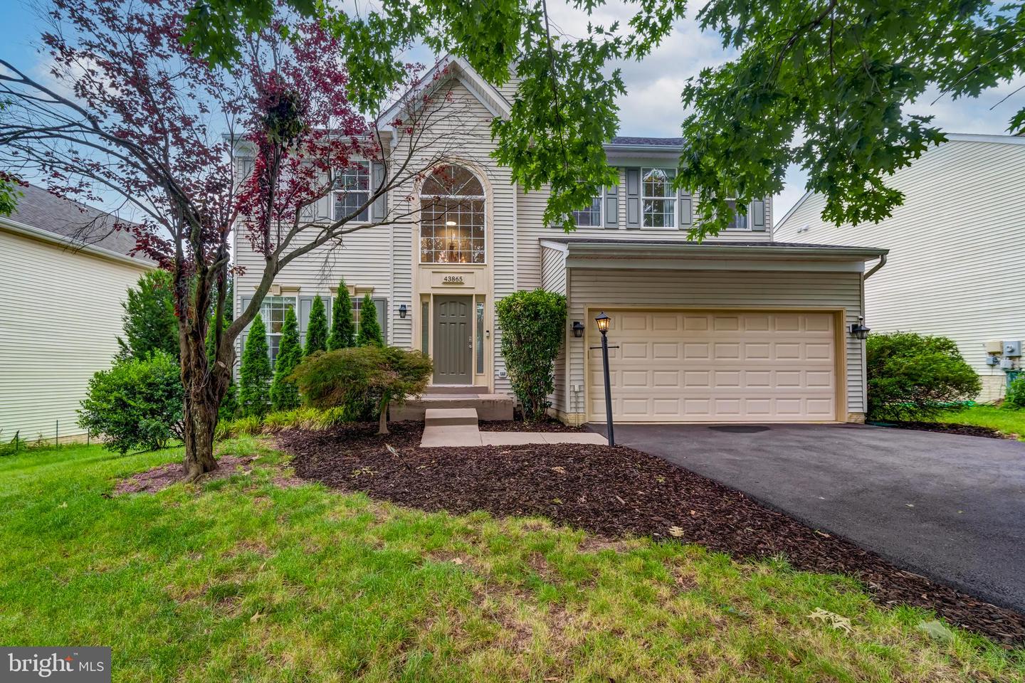 43865 LAUREL RIDGE DR, ASHBURN, Virginia 20147, 4 Bedrooms Bedrooms, ,3 BathroomsBathrooms,Residential,For sale,43865 LAUREL RIDGE DR,VALO2100972 MLS # VALO2100972