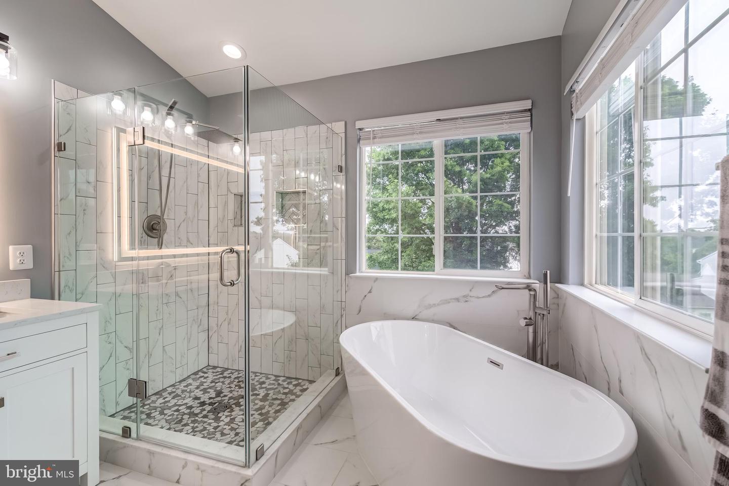 43865 LAUREL RIDGE DR, ASHBURN, Virginia 20147, 4 Bedrooms Bedrooms, ,3 BathroomsBathrooms,Residential,For sale,43865 LAUREL RIDGE DR,VALO2100972 MLS # VALO2100972