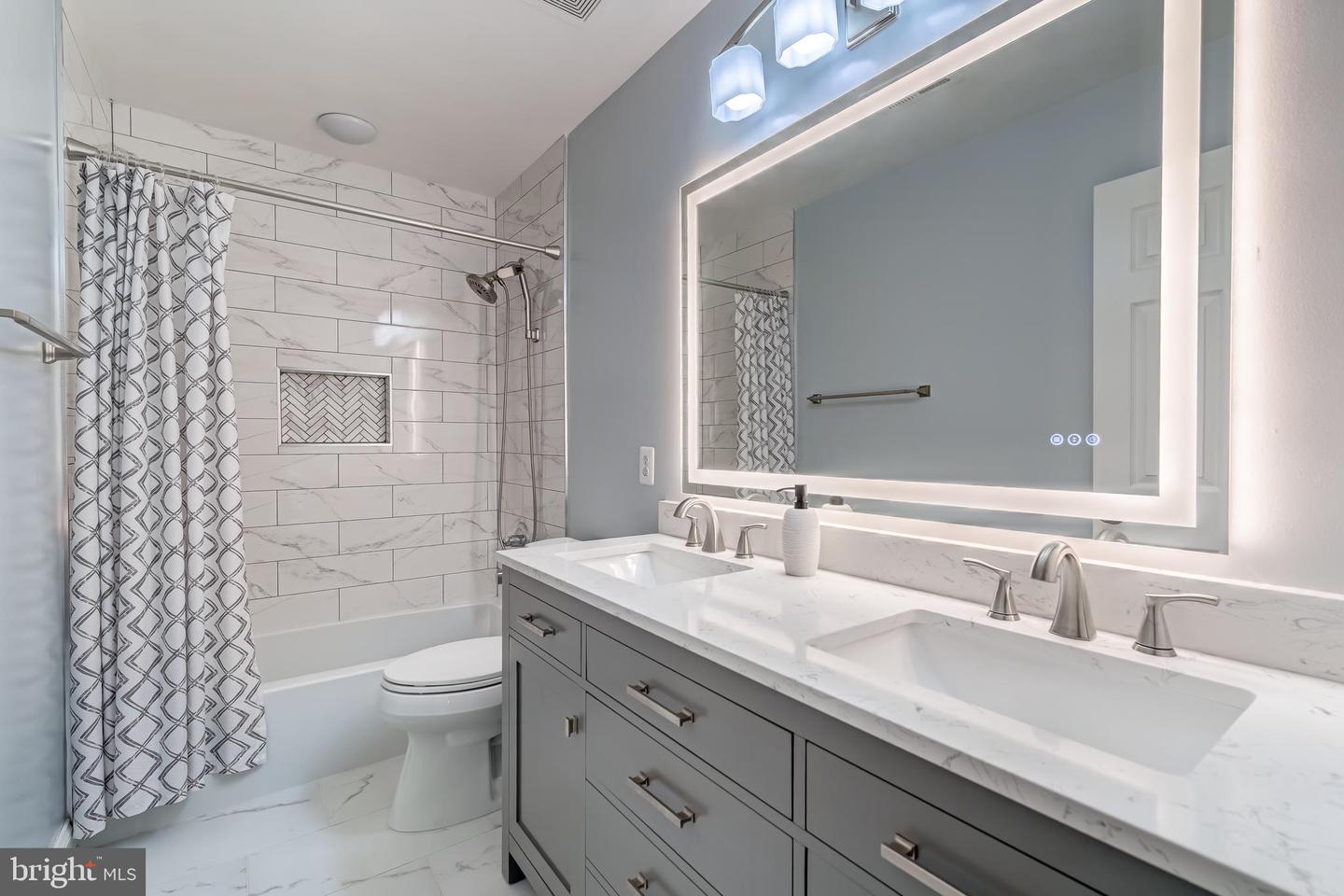 43865 LAUREL RIDGE DR, ASHBURN, Virginia 20147, 4 Bedrooms Bedrooms, ,3 BathroomsBathrooms,Residential,For sale,43865 LAUREL RIDGE DR,VALO2100972 MLS # VALO2100972