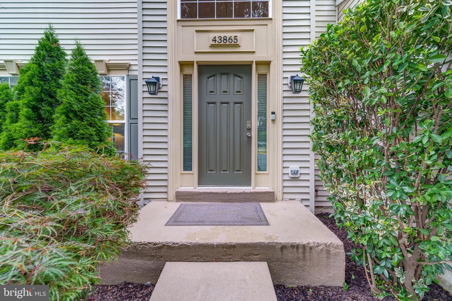 43865 LAUREL RIDGE DR, ASHBURN, Virginia 20147, 4 Bedrooms Bedrooms, ,3 BathroomsBathrooms,Residential,For sale,43865 LAUREL RIDGE DR,VALO2100972 MLS # VALO2100972