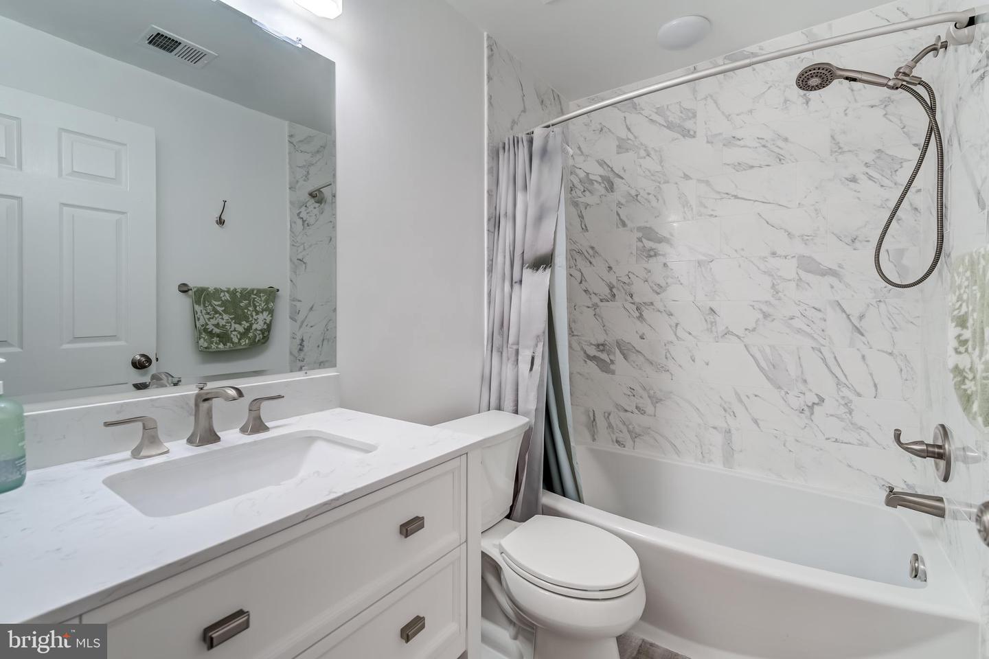 43865 LAUREL RIDGE DR, ASHBURN, Virginia 20147, 4 Bedrooms Bedrooms, ,3 BathroomsBathrooms,Residential,For sale,43865 LAUREL RIDGE DR,VALO2100972 MLS # VALO2100972