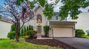 43865 LAUREL RIDGE DR, ASHBURN, Virginia 20147, 4 Bedrooms Bedrooms, ,3 BathroomsBathrooms,Residential,For sale,43865 LAUREL RIDGE DR,VALO2100972 MLS # VALO2100972