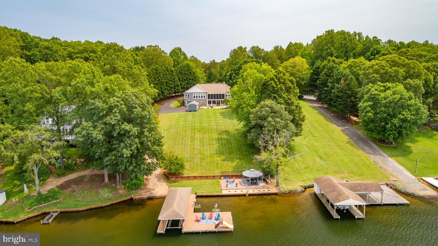 565 BUSBEES POINT RD, BUMPASS, Virginia 23024, 5 Bedrooms Bedrooms, 15 Rooms Rooms,3 BathroomsBathrooms,Residential,For sale,565 BUSBEES POINT RD,VALA2007950 MLS # VALA2007950
