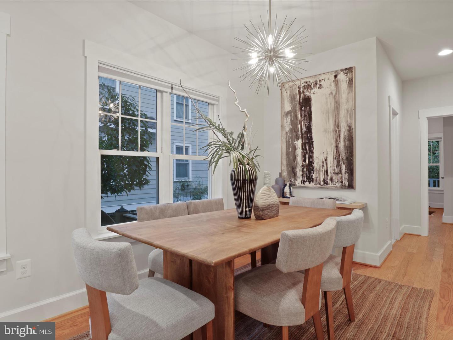 22 W DEL RAY AVE, ALEXANDRIA, Virginia 22301, 4 Bedrooms Bedrooms, ,3 BathroomsBathrooms,Residential,For sale,22 W DEL RAY AVE,VAAX2046816 MLS # VAAX2046816