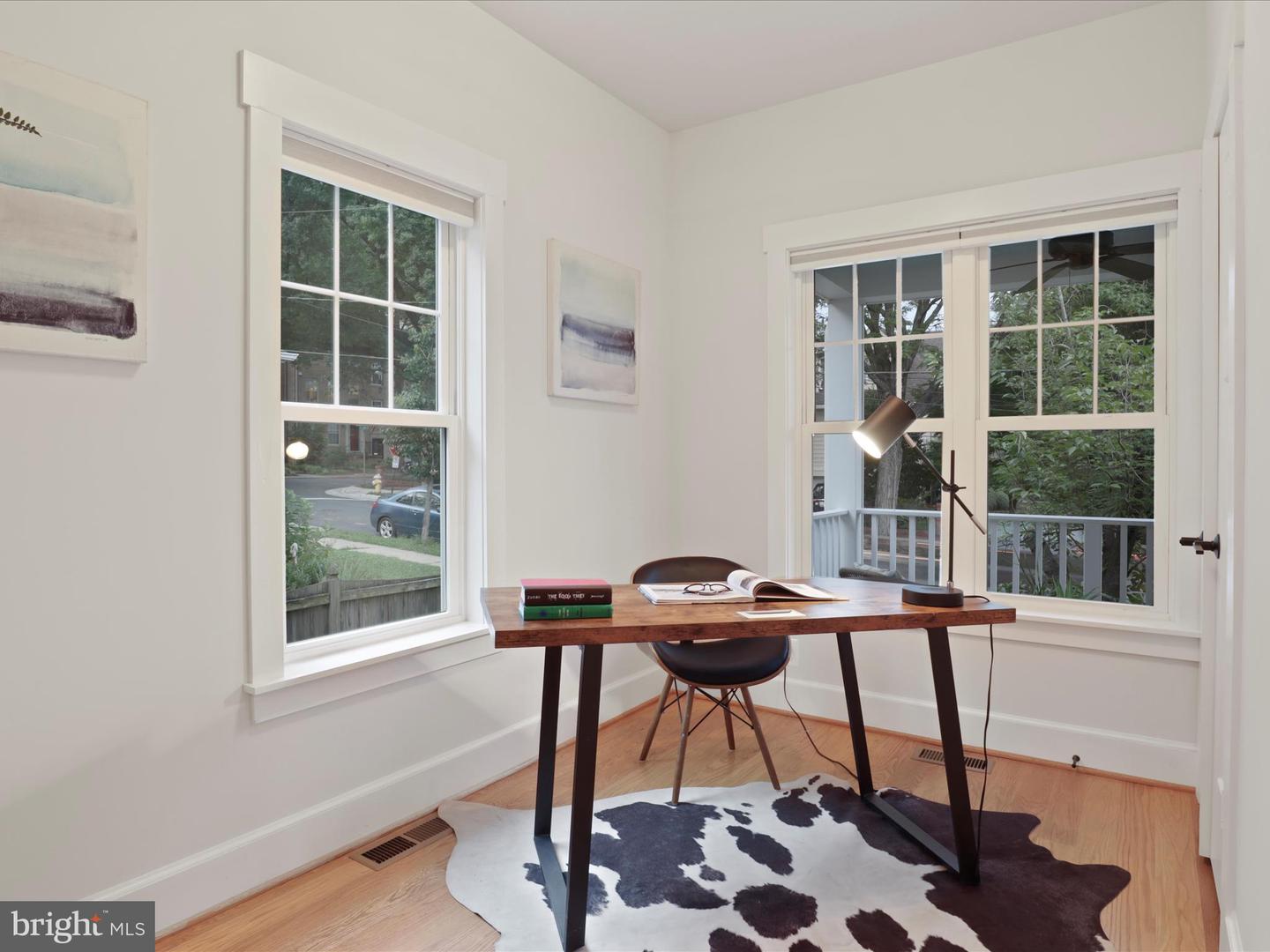 22 W DEL RAY AVE, ALEXANDRIA, Virginia 22301, 4 Bedrooms Bedrooms, ,3 BathroomsBathrooms,Residential,For sale,22 W DEL RAY AVE,VAAX2046816 MLS # VAAX2046816