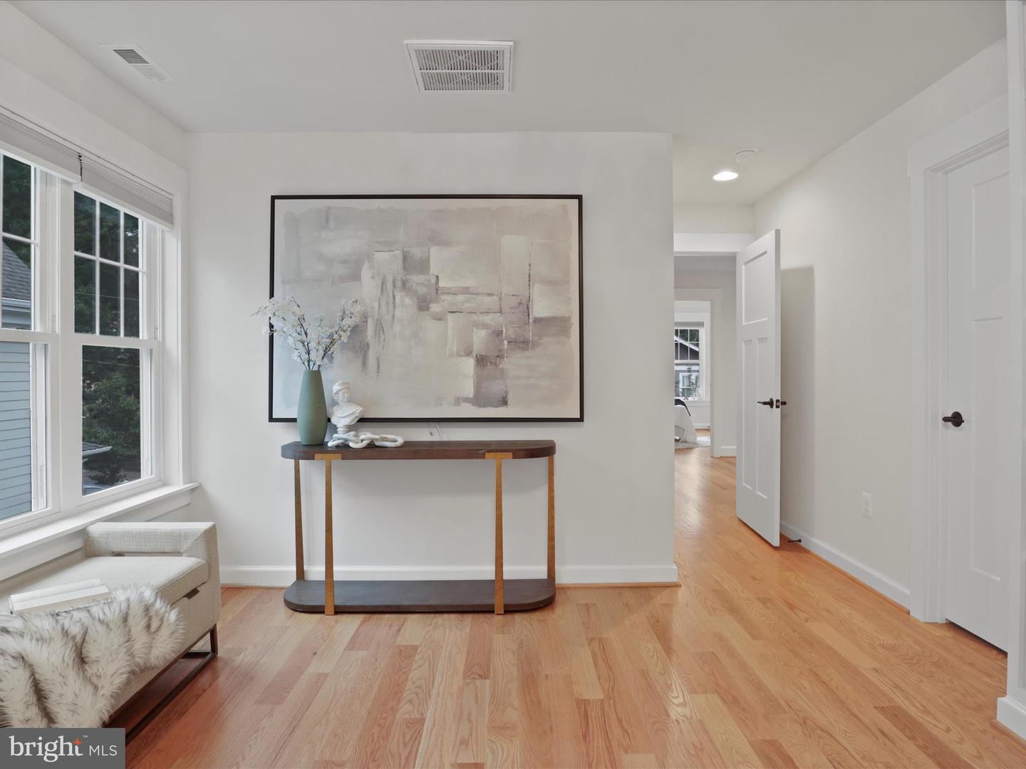 22 W DEL RAY AVE, ALEXANDRIA, Virginia 22301, 4 Bedrooms Bedrooms, ,3 BathroomsBathrooms,Residential,For sale,22 W DEL RAY AVE,VAAX2046816 MLS # VAAX2046816