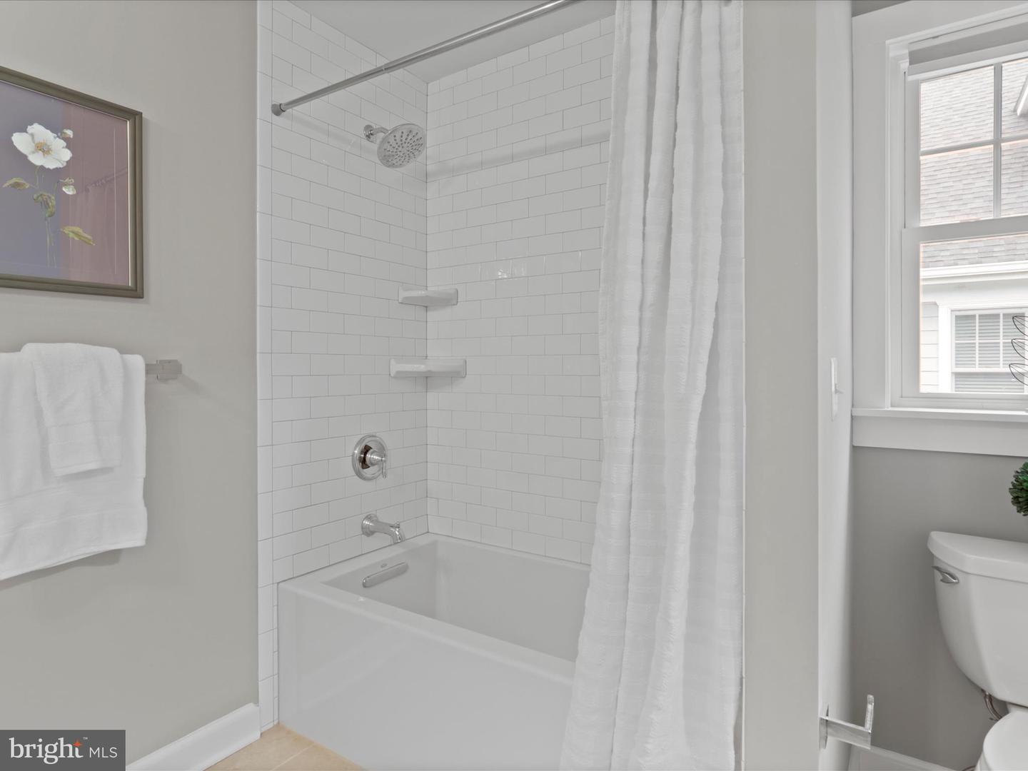 22 W DEL RAY AVE, ALEXANDRIA, Virginia 22301, 4 Bedrooms Bedrooms, ,3 BathroomsBathrooms,Residential,For sale,22 W DEL RAY AVE,VAAX2046816 MLS # VAAX2046816
