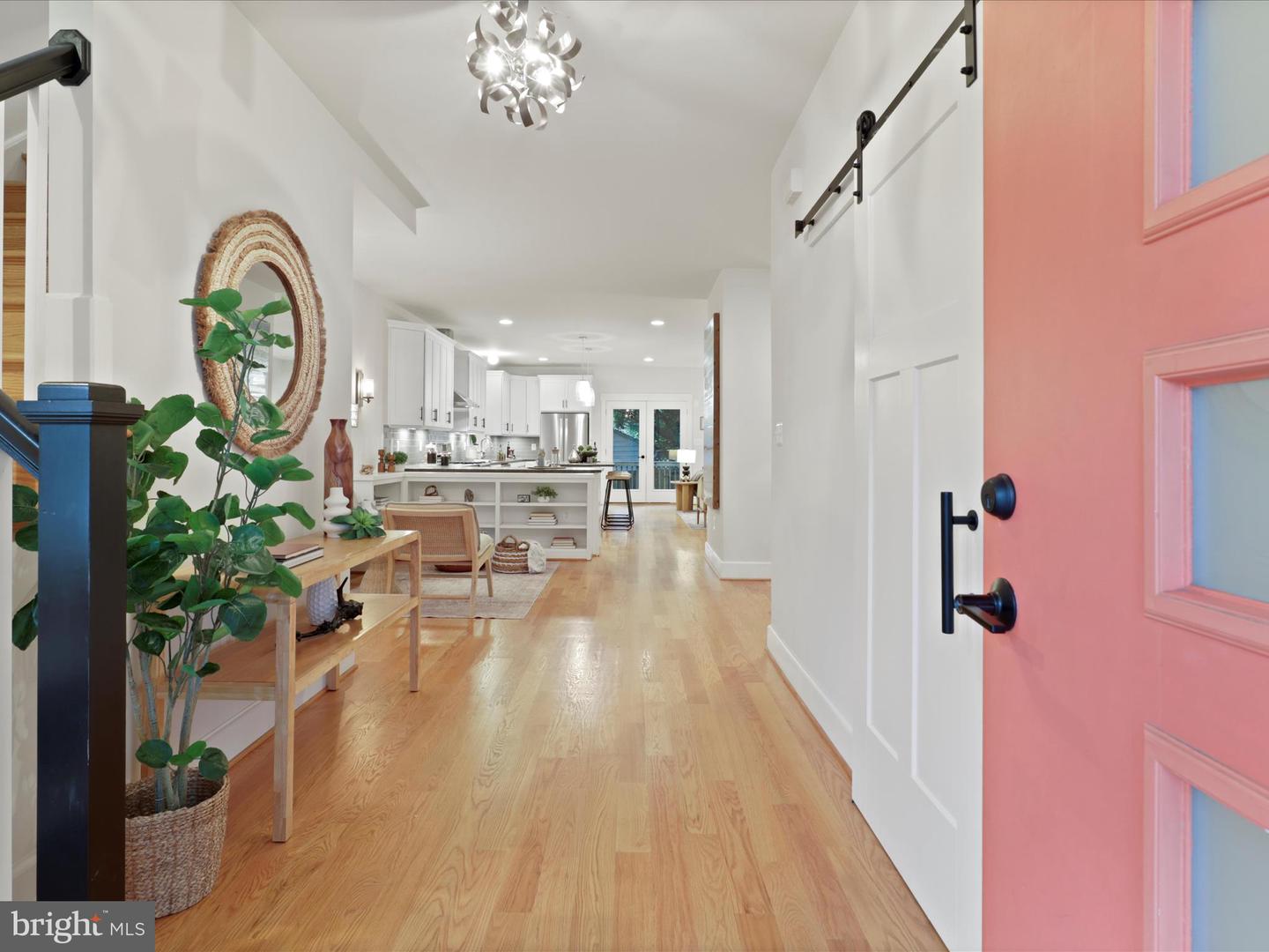 22 W DEL RAY AVE, ALEXANDRIA, Virginia 22301, 4 Bedrooms Bedrooms, ,3 BathroomsBathrooms,Residential,For sale,22 W DEL RAY AVE,VAAX2046816 MLS # VAAX2046816