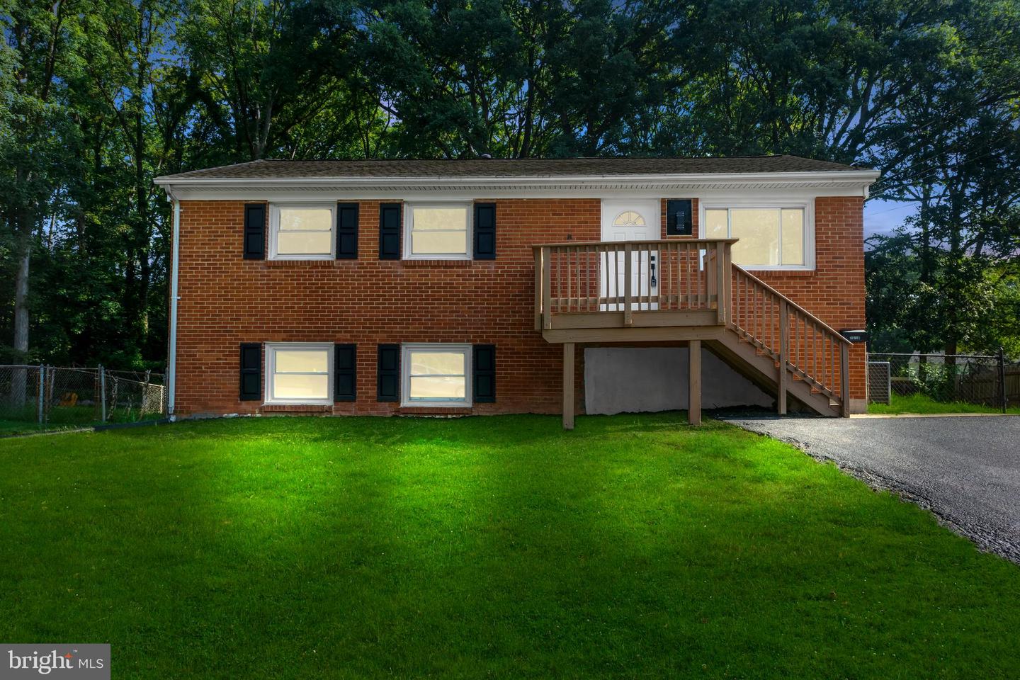 1614 MARYLAND AVE, WOODBRIDGE, Virginia 22191, 3 Bedrooms Bedrooms, 5 Rooms Rooms,2 BathroomsBathrooms,Residential,For sale,1614 MARYLAND AVE,VAPW2098318 MLS # VAPW2098318