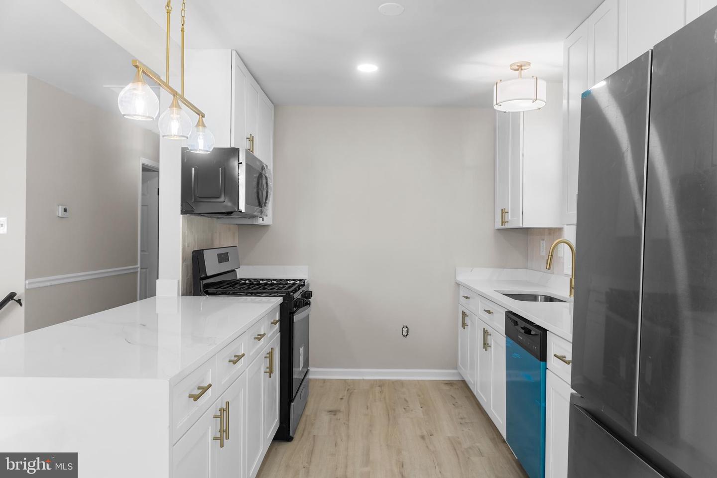 1614 MARYLAND AVE, WOODBRIDGE, Virginia 22191, 3 Bedrooms Bedrooms, 5 Rooms Rooms,2 BathroomsBathrooms,Residential,For sale,1614 MARYLAND AVE,VAPW2098318 MLS # VAPW2098318