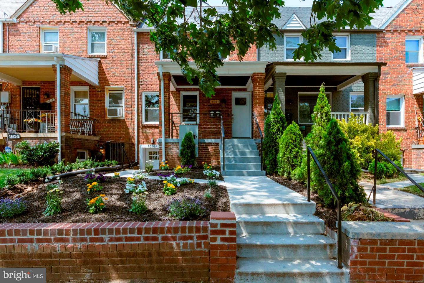 1616 C ST NE, WASHINGTON, District Of Columbia 20002, 5 Bedrooms Bedrooms, ,3 BathroomsBathrooms,Residential,For sale,1616 C ST NE,DCDC2206482 MLS # DCDC2206482
