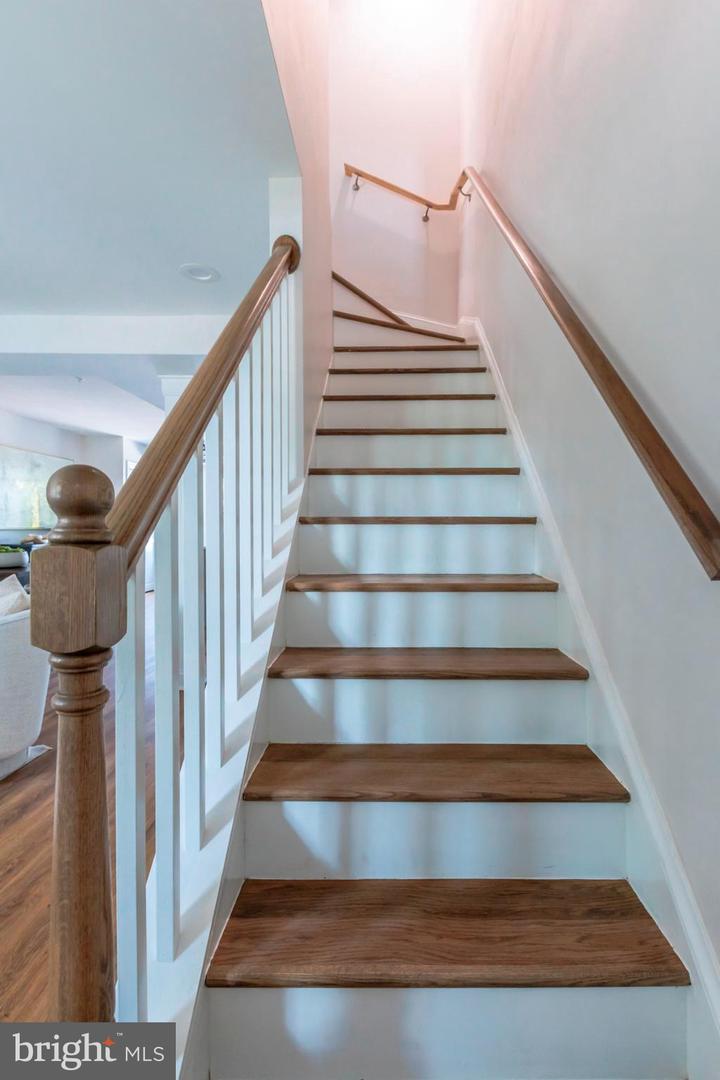 1616 C ST NE, WASHINGTON, District Of Columbia 20002, 5 Bedrooms Bedrooms, ,3 BathroomsBathrooms,Residential,For sale,1616 C ST NE,DCDC2206482 MLS # DCDC2206482