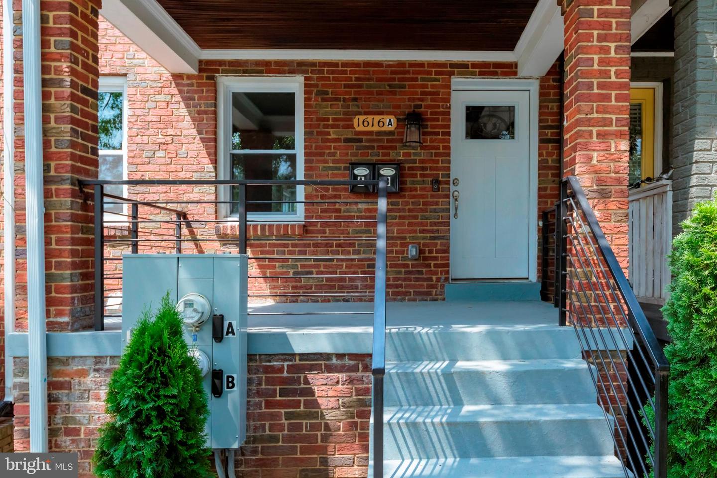 1616 C ST NE, WASHINGTON, District Of Columbia 20002, 5 Bedrooms Bedrooms, ,3 BathroomsBathrooms,Residential,For sale,1616 C ST NE,DCDC2206482 MLS # DCDC2206482