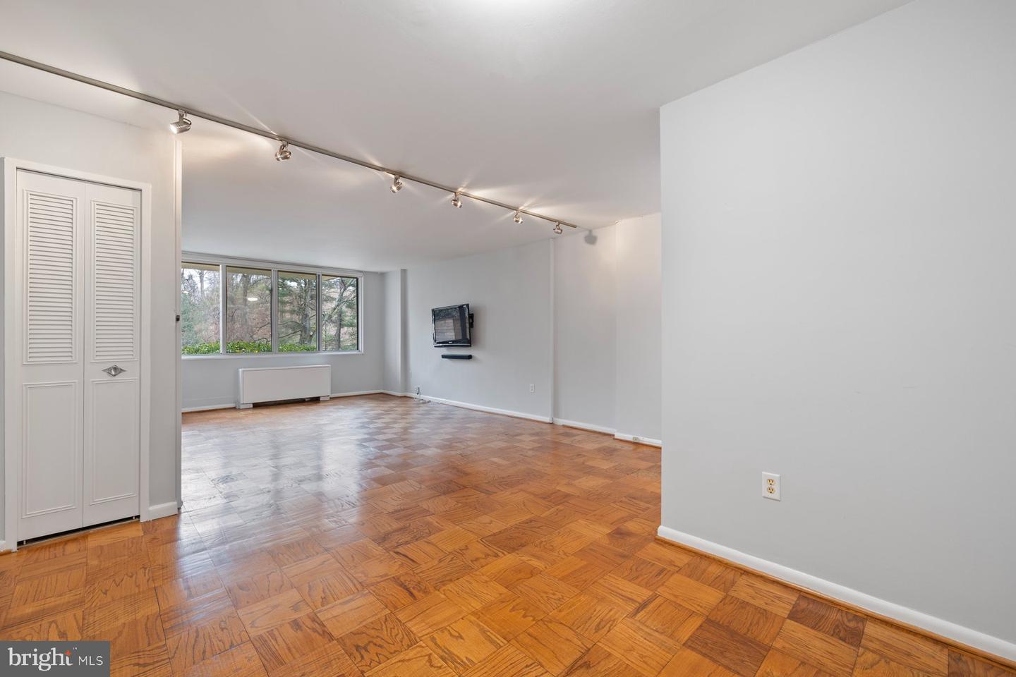 2939 VAN NESS ST NW #230, WASHINGTON, District Of Columbia 20008, 1 Bedroom Bedrooms, ,1 BathroomBathrooms,Residential,For sale,2939 VAN NESS ST NW #230,DCDC2208702 MLS # DCDC2208702