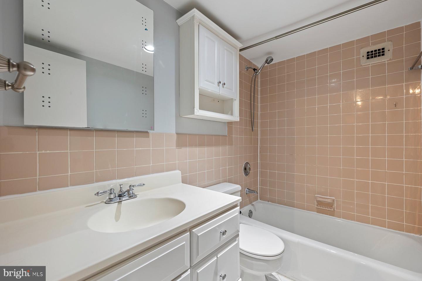 2939 VAN NESS ST NW #230, WASHINGTON, District Of Columbia 20008, 1 Bedroom Bedrooms, ,1 BathroomBathrooms,Residential,For sale,2939 VAN NESS ST NW #230,DCDC2208702 MLS # DCDC2208702