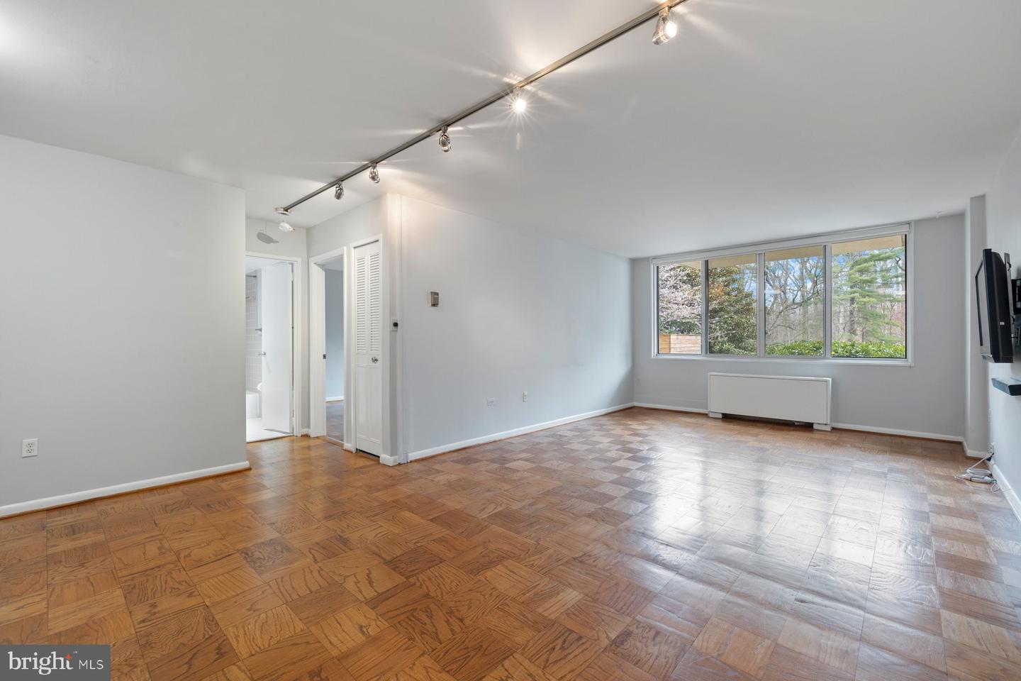 2939 VAN NESS ST NW #230, WASHINGTON, District Of Columbia 20008, 1 Bedroom Bedrooms, ,1 BathroomBathrooms,Residential,For sale,2939 VAN NESS ST NW #230,DCDC2208702 MLS # DCDC2208702