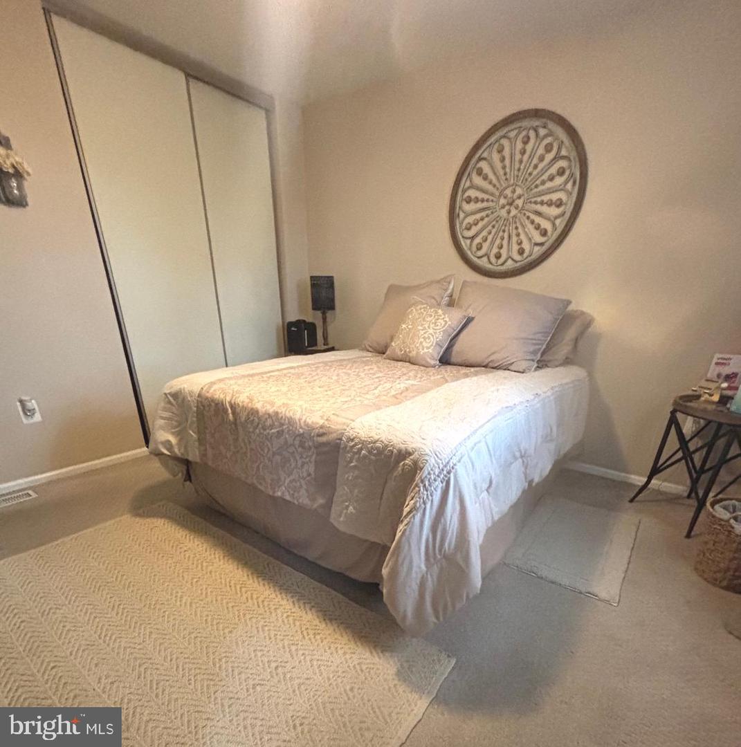 2906 MARSALA CT, WOODBRIDGE, Virginia 22192, 3 Bedrooms Bedrooms, ,2 BathroomsBathrooms,Residential,For sale,2906 MARSALA CT,VAPW2098432 MLS # VAPW2098432