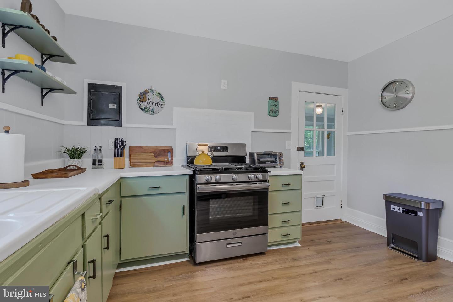 76 TUCKER HILL RD., KINSALE, Virginia 22488, 3 Bedrooms Bedrooms, 6 Rooms Rooms,1 BathroomBathrooms,Residential,For sale,76 TUCKER HILL RD.,VAWE2008440 MLS # VAWE2008440