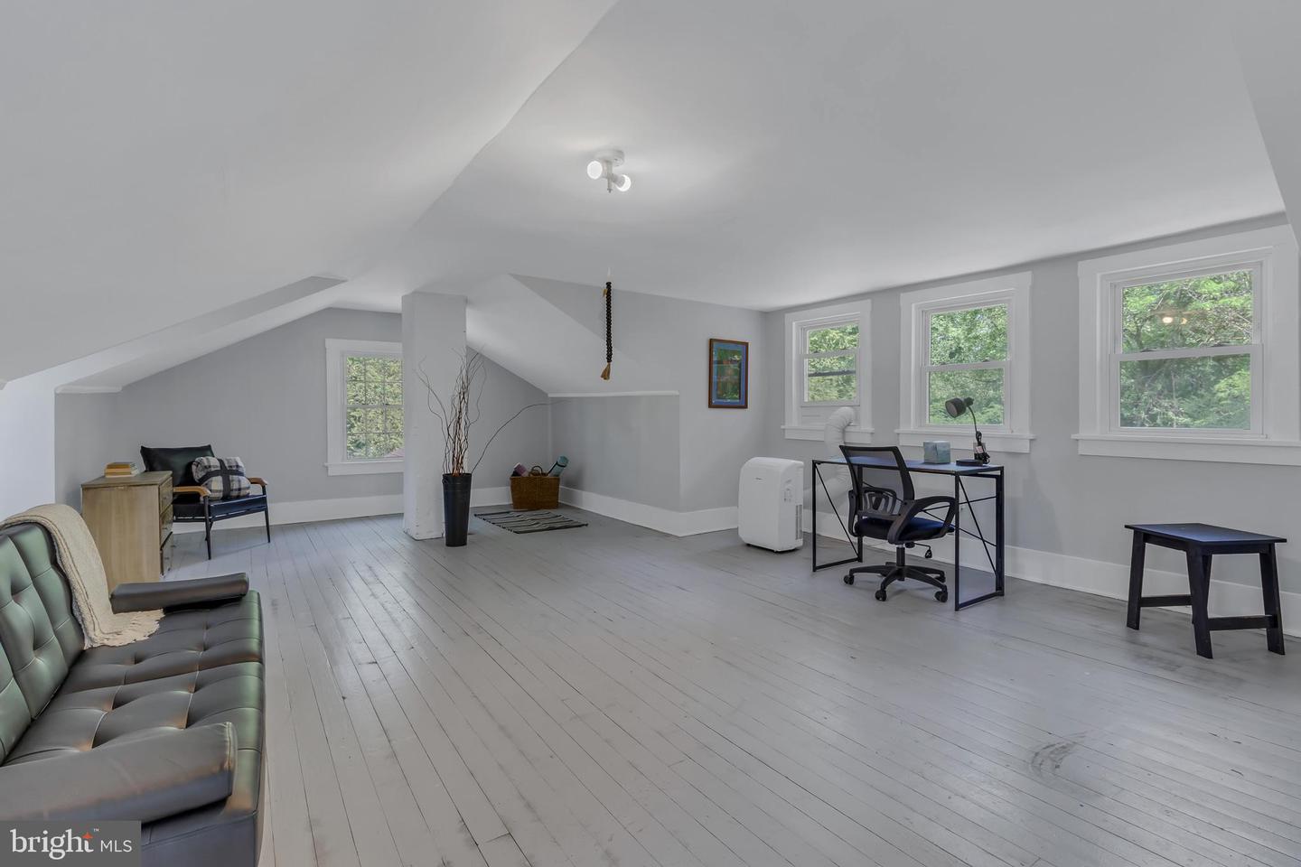 76 TUCKER HILL RD., KINSALE, Virginia 22488, 3 Bedrooms Bedrooms, 6 Rooms Rooms,1 BathroomBathrooms,Residential,For sale,76 TUCKER HILL RD.,VAWE2008440 MLS # VAWE2008440