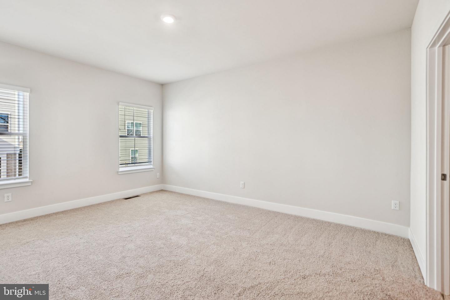 107 MASCOUTEN ST, WINCHESTER, Virginia 22602, 6 Bedrooms Bedrooms, ,4 BathroomsBathrooms,Residential,For sale,107 MASCOUTEN ST,VAFV2033694 MLS # VAFV2033694