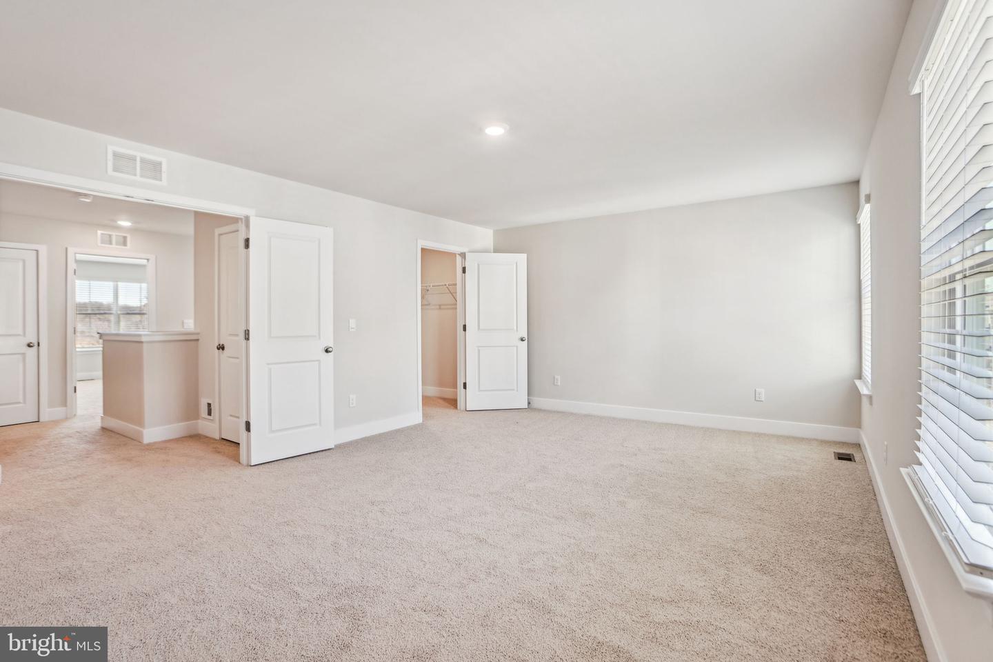 107 MASCOUTEN ST, WINCHESTER, Virginia 22602, 6 Bedrooms Bedrooms, ,4 BathroomsBathrooms,Residential,For sale,107 MASCOUTEN ST,VAFV2033694 MLS # VAFV2033694