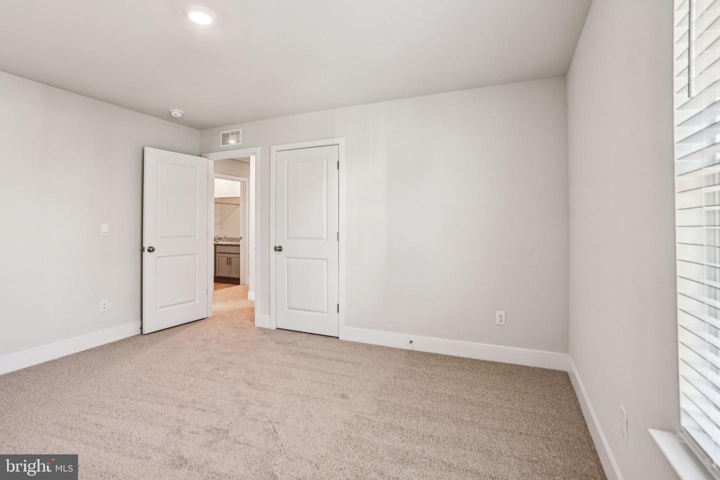 107 MASCOUTEN ST, WINCHESTER, Virginia 22602, 6 Bedrooms Bedrooms, ,4 BathroomsBathrooms,Residential,For sale,107 MASCOUTEN ST,VAFV2033694 MLS # VAFV2033694