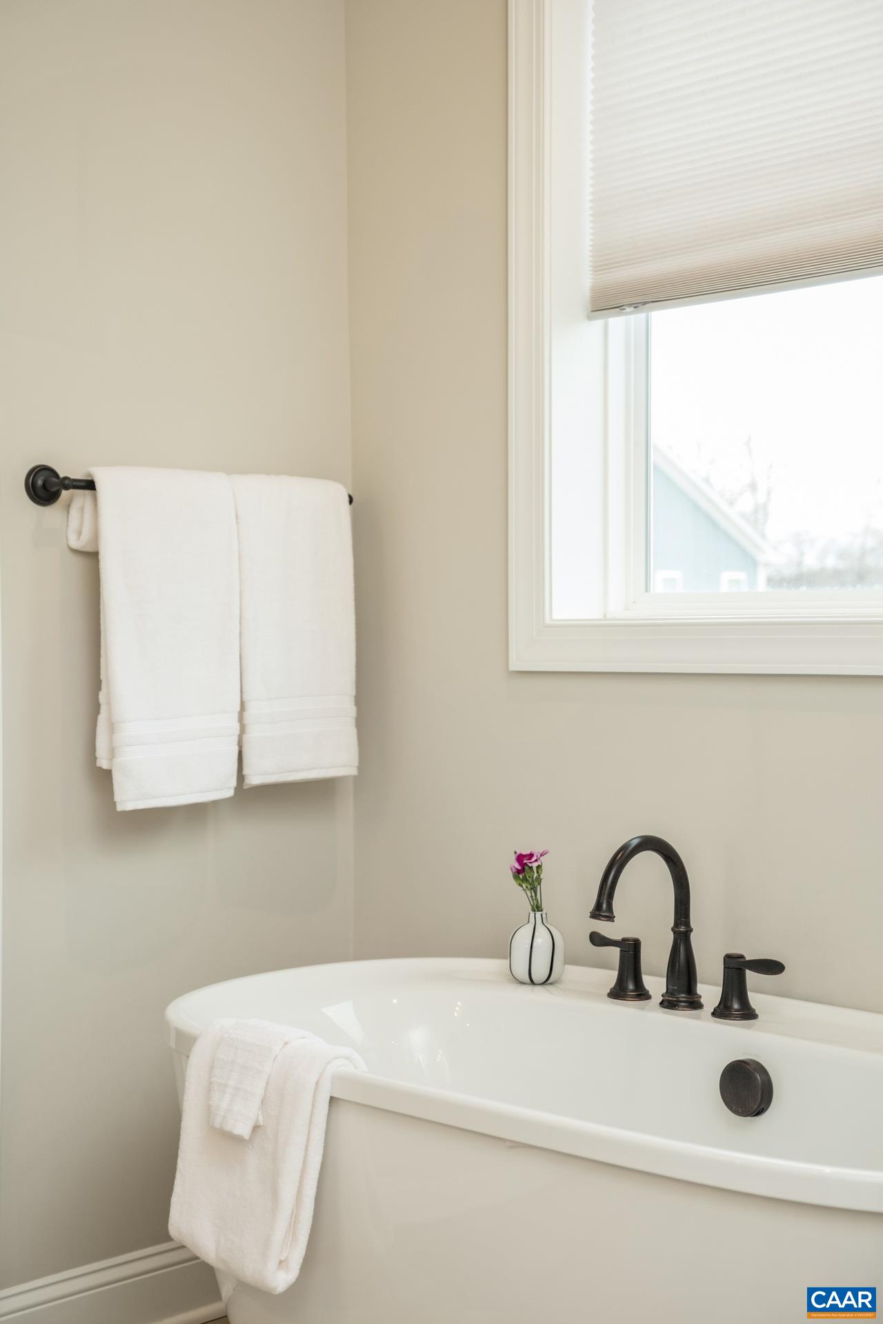Garden tub
