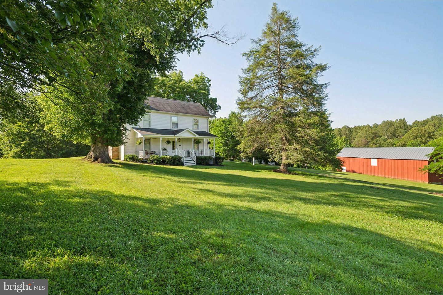 7811 CARTERS RUN DR, MARSHALL, Virginia 20115, 4 Bedrooms Bedrooms, ,3 BathroomsBathrooms,Residential,For sale,7811 CARTERS RUN DR,VAFQ2016782 MLS # VAFQ2016782