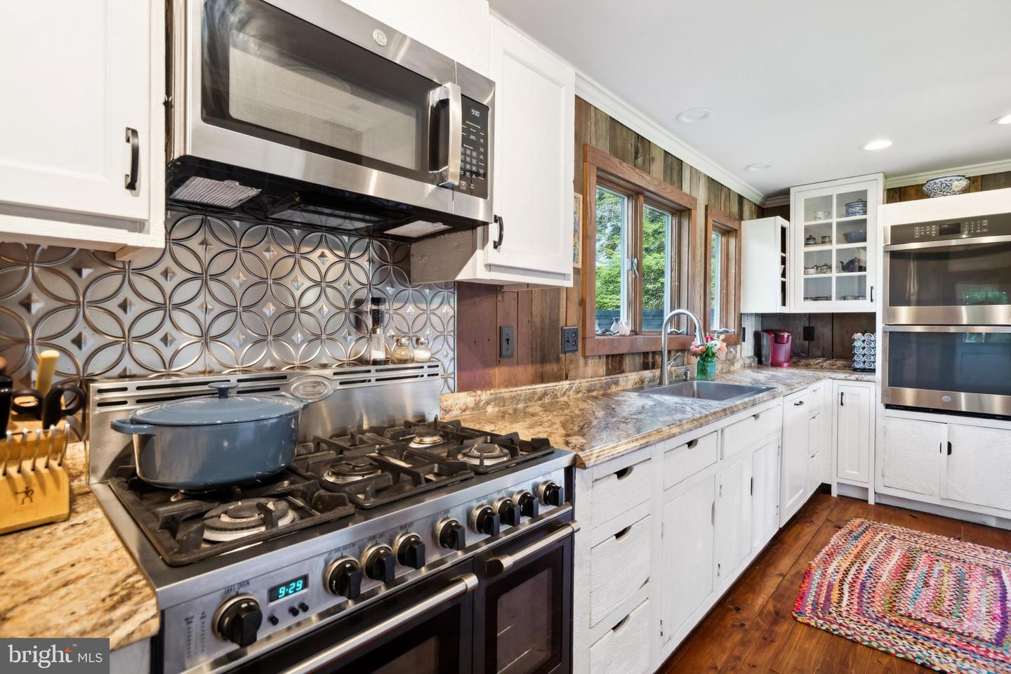 7811 CARTERS RUN DR, MARSHALL, Virginia 20115, 4 Bedrooms Bedrooms, ,3 BathroomsBathrooms,Residential,For sale,7811 CARTERS RUN DR,VAFQ2016782 MLS # VAFQ2016782