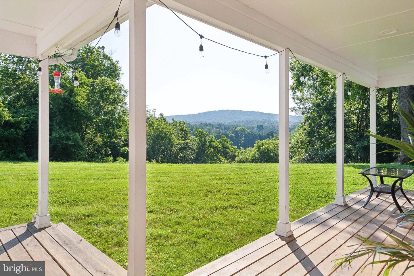 7811 CARTERS RUN DR, MARSHALL, Virginia 20115, 4 Bedrooms Bedrooms, ,3 BathroomsBathrooms,Residential,For sale,7811 CARTERS RUN DR,VAFQ2016782 MLS # VAFQ2016782