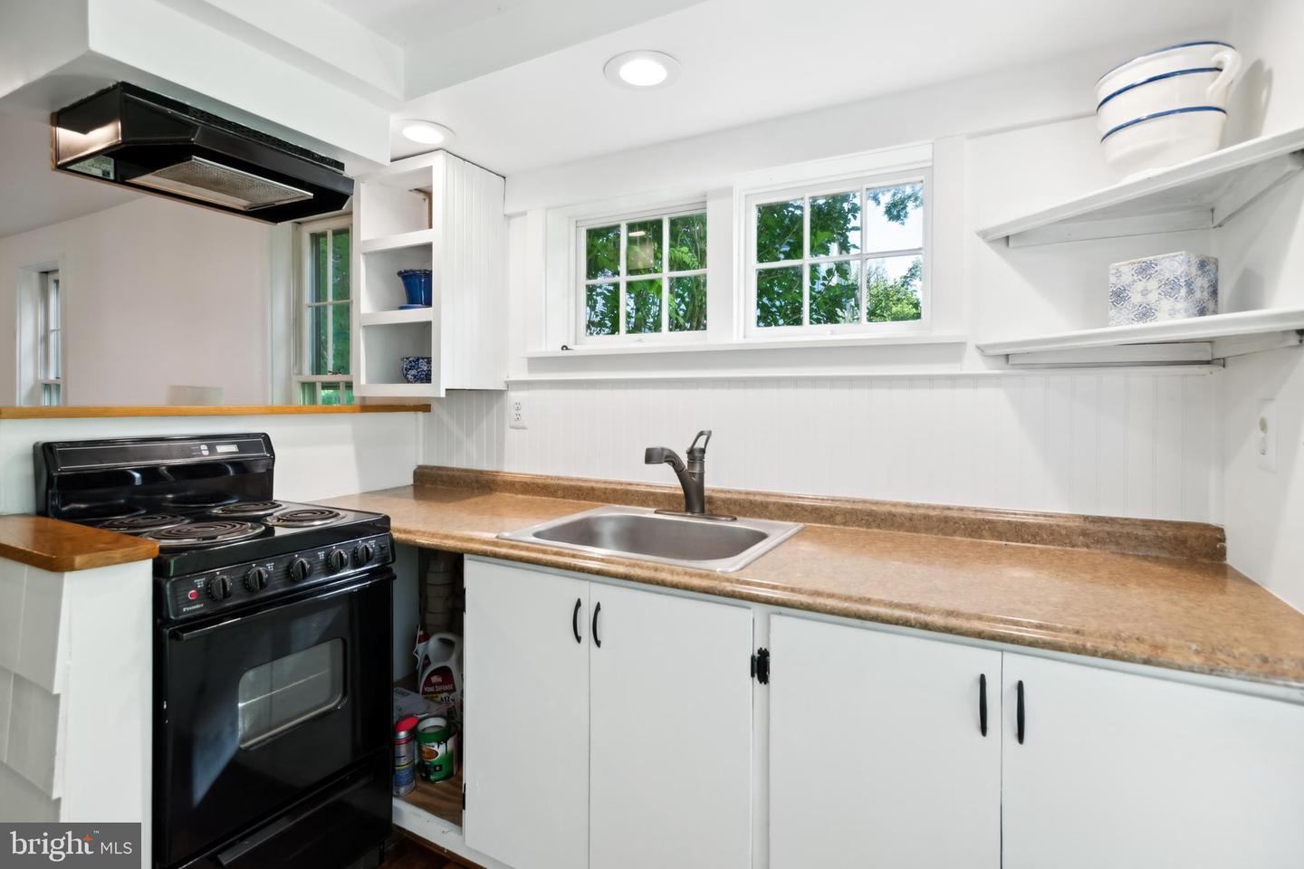 7811 CARTERS RUN DR, MARSHALL, Virginia 20115, 4 Bedrooms Bedrooms, ,3 BathroomsBathrooms,Residential,For sale,7811 CARTERS RUN DR,VAFQ2016782 MLS # VAFQ2016782