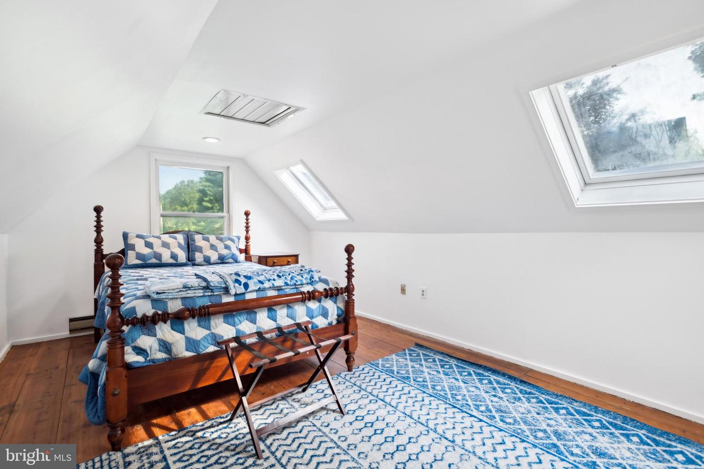 7811 CARTERS RUN DR, MARSHALL, Virginia 20115, 4 Bedrooms Bedrooms, ,3 BathroomsBathrooms,Residential,For sale,7811 CARTERS RUN DR,VAFQ2016782 MLS # VAFQ2016782