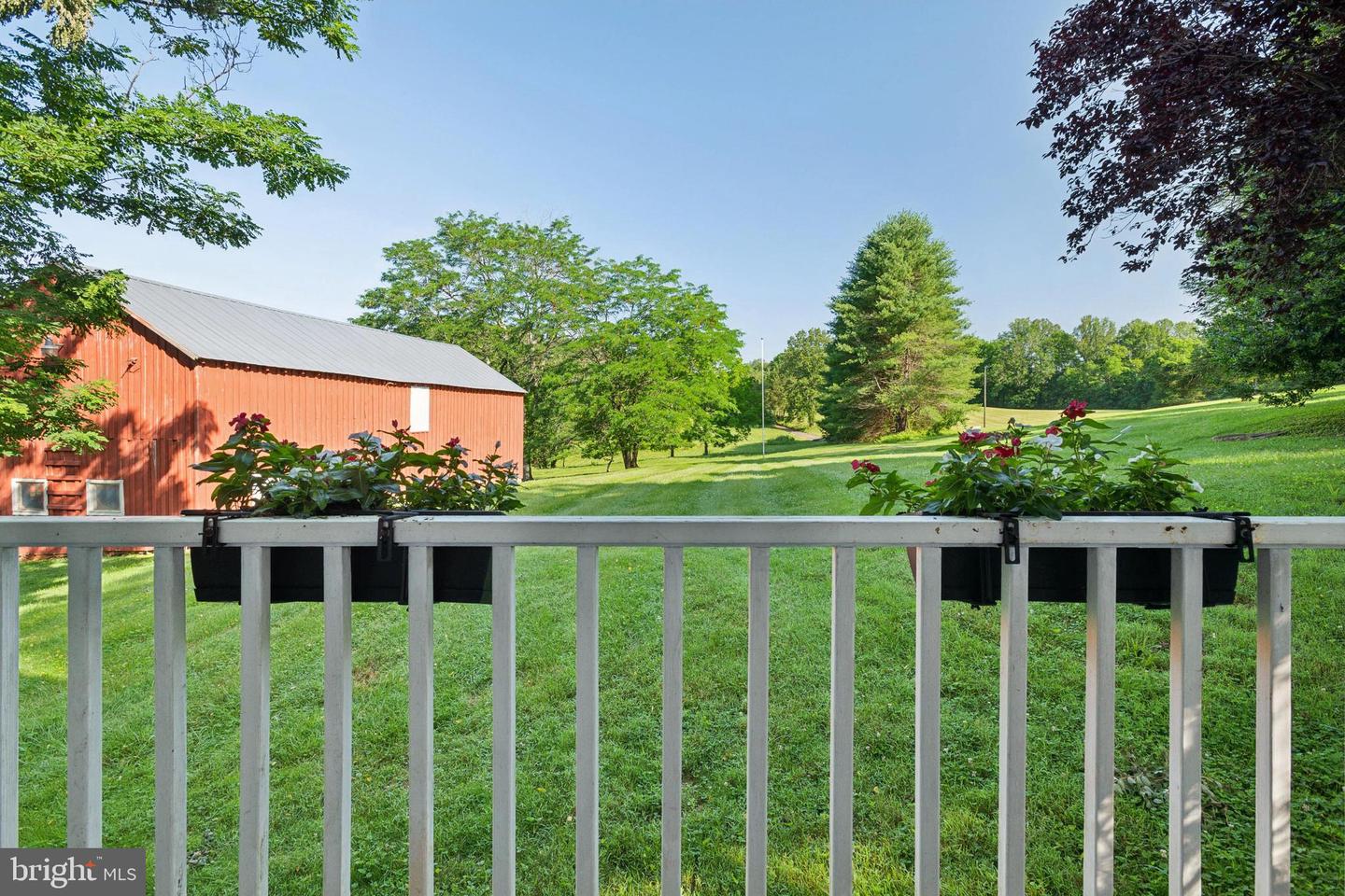 7811 CARTERS RUN DR, MARSHALL, Virginia 20115, 4 Bedrooms Bedrooms, ,3 BathroomsBathrooms,Residential,For sale,7811 CARTERS RUN DR,VAFQ2016782 MLS # VAFQ2016782