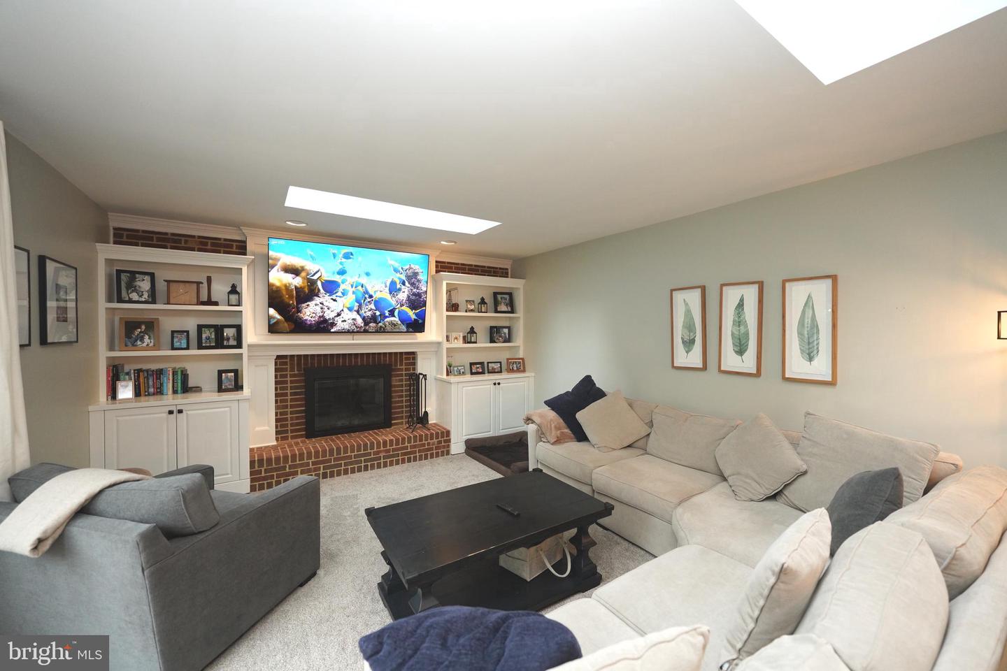 2411 POPKINS LN, ALEXANDRIA, Virginia 22306, 5 Bedrooms Bedrooms, ,3 BathroomsBathrooms,Residential,For sale,2411 POPKINS LN,VAFX2245060 MLS # VAFX2245060