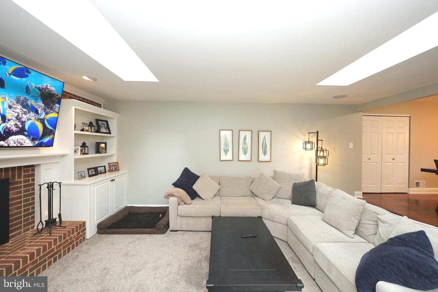 2411 POPKINS LN, ALEXANDRIA, Virginia 22306, 5 Bedrooms Bedrooms, ,3 BathroomsBathrooms,Residential,For sale,2411 POPKINS LN,VAFX2245060 MLS # VAFX2245060