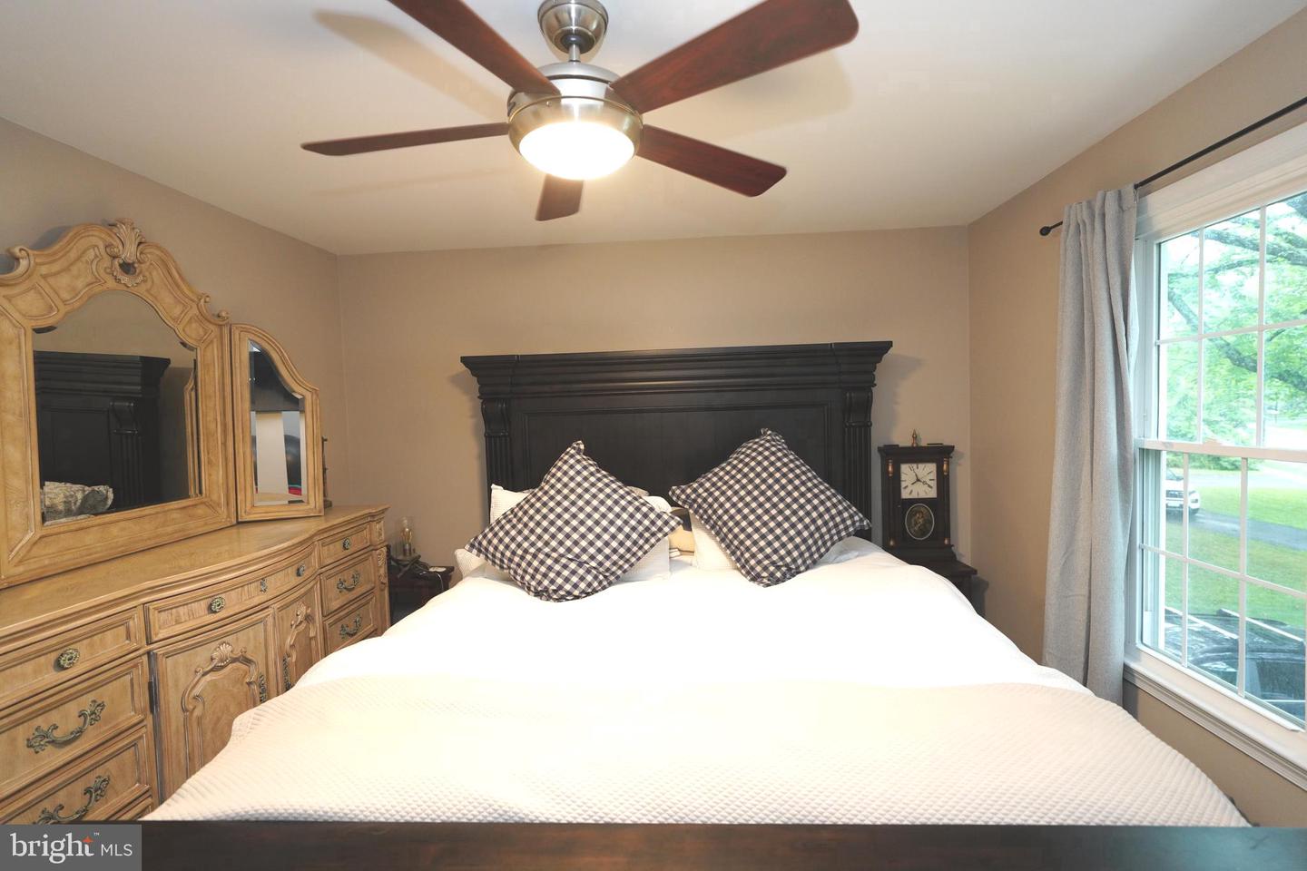 2411 POPKINS LN, ALEXANDRIA, Virginia 22306, 5 Bedrooms Bedrooms, ,3 BathroomsBathrooms,Residential,For sale,2411 POPKINS LN,VAFX2245060 MLS # VAFX2245060