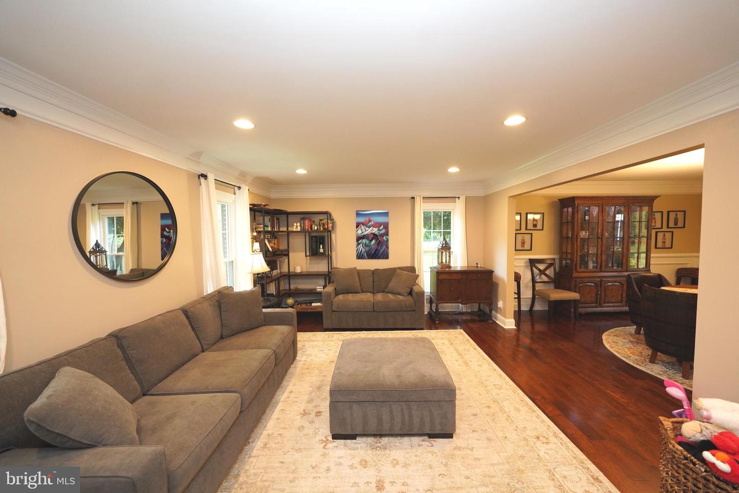 2411 POPKINS LN, ALEXANDRIA, Virginia 22306, 5 Bedrooms Bedrooms, ,3 BathroomsBathrooms,Residential,For sale,2411 POPKINS LN,VAFX2245060 MLS # VAFX2245060