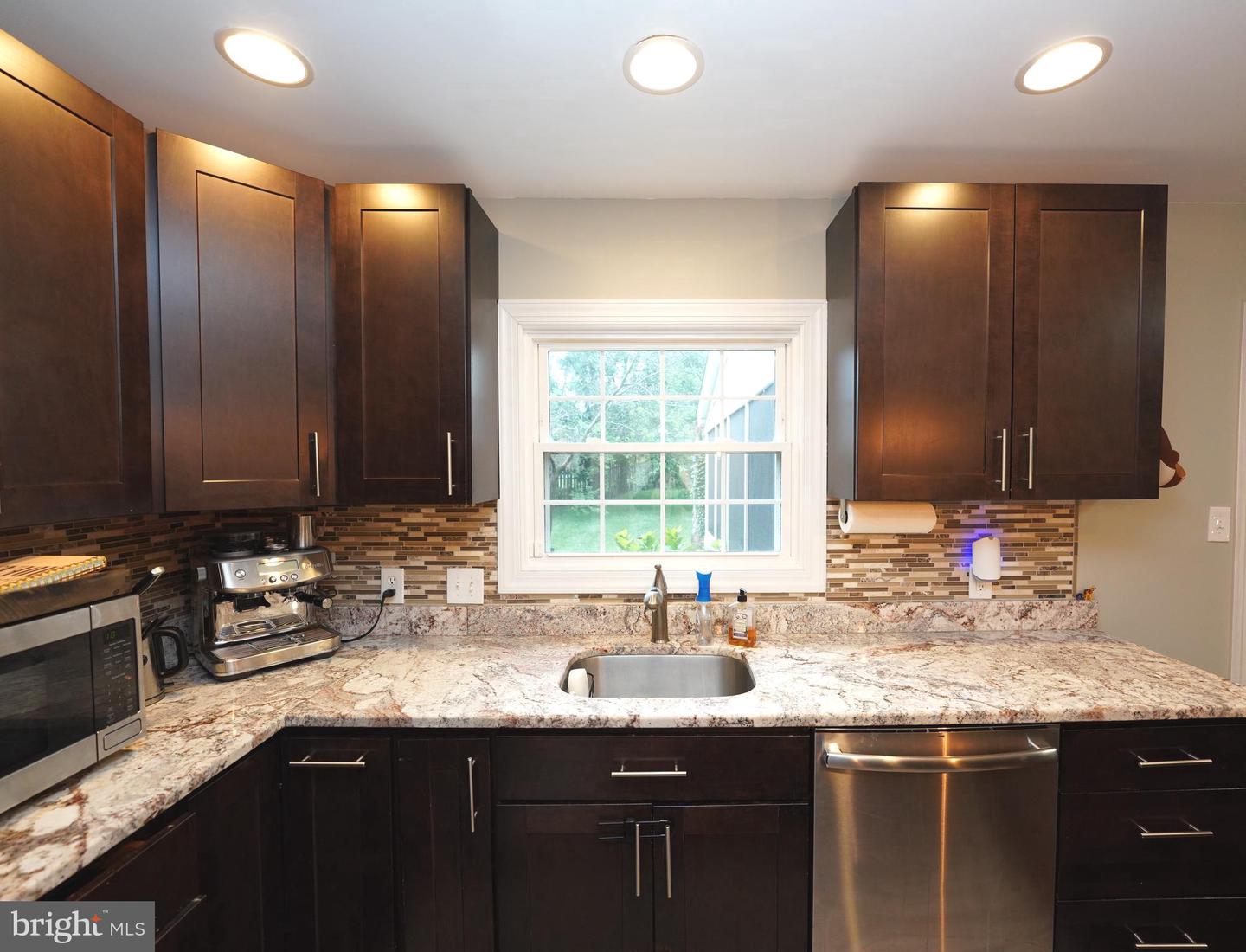 2411 POPKINS LN, ALEXANDRIA, Virginia 22306, 5 Bedrooms Bedrooms, ,3 BathroomsBathrooms,Residential,For sale,2411 POPKINS LN,VAFX2245060 MLS # VAFX2245060