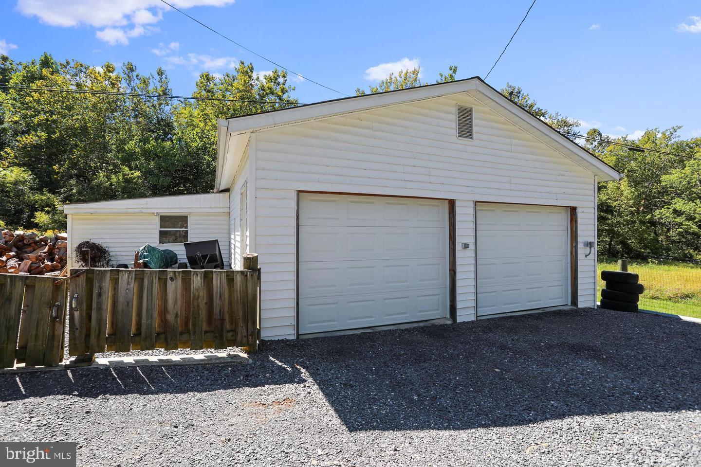 82 BROAD RUN RD, BENTONVILLE, Virginia 22610, 3 Bedrooms Bedrooms, ,2 BathroomsBathrooms,Residential,For sale,82 BROAD RUN RD,VAWR2011494 MLS # VAWR2011494