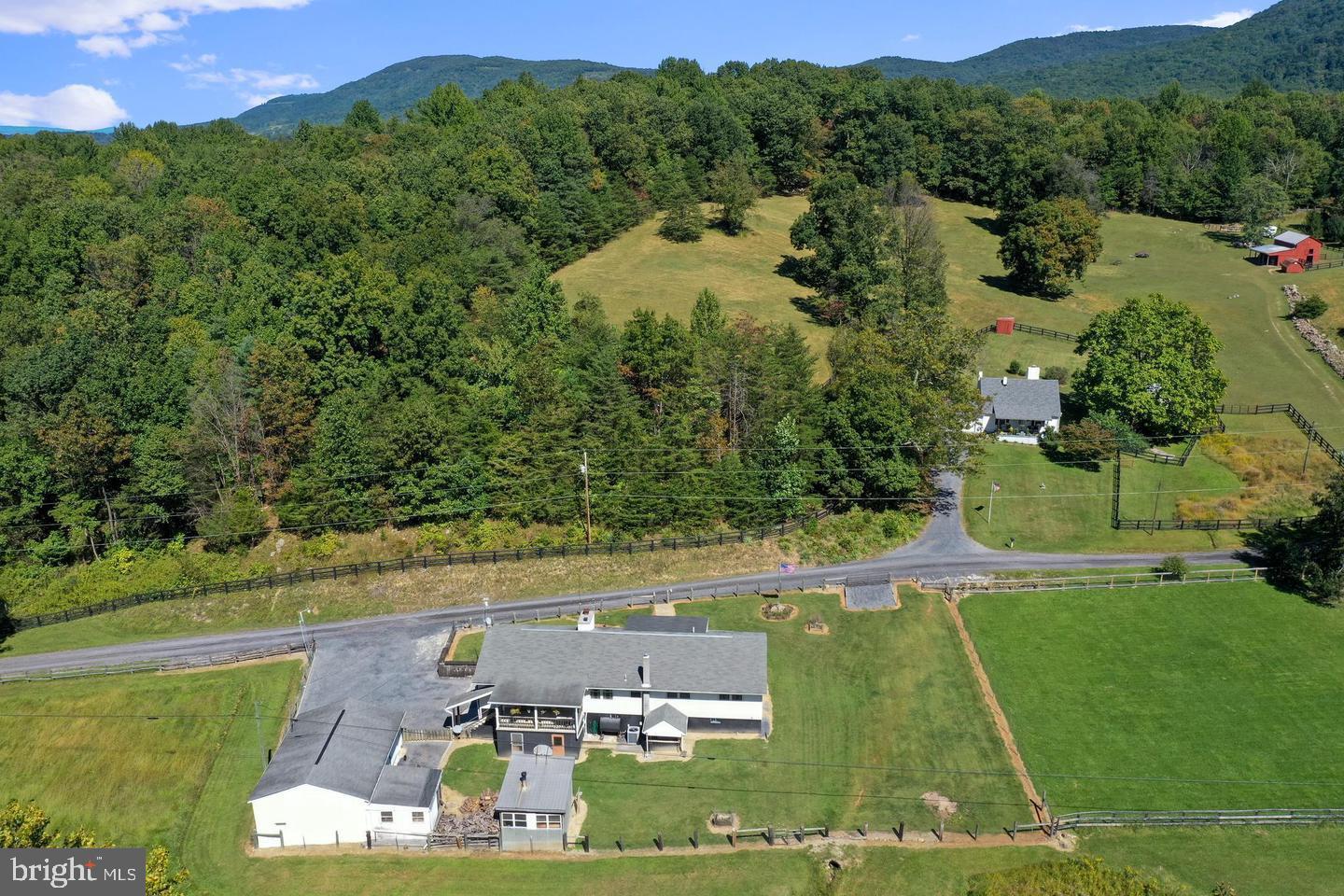 82 BROAD RUN RD, BENTONVILLE, Virginia 22610, 3 Bedrooms Bedrooms, ,2 BathroomsBathrooms,Residential,For sale,82 BROAD RUN RD,VAWR2011494 MLS # VAWR2011494