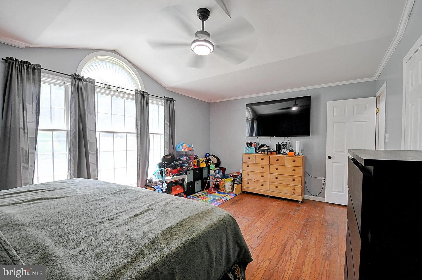 121 SWEETBRIAR LN, WINCHESTER, Virginia 22603, 4 Bedrooms Bedrooms, ,3 BathroomsBathrooms,Residential,For sale,121 SWEETBRIAR LN,VAFV2034970 MLS # VAFV2034970