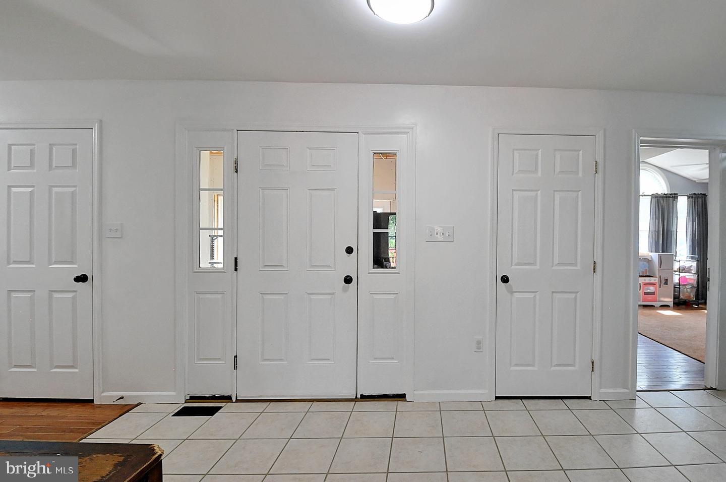 121 SWEETBRIAR LN, WINCHESTER, Virginia 22603, 4 Bedrooms Bedrooms, ,3 BathroomsBathrooms,Residential,For sale,121 SWEETBRIAR LN,VAFV2034970 MLS # VAFV2034970