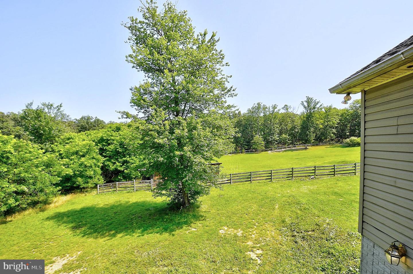 121 SWEETBRIAR LN, WINCHESTER, Virginia 22603, 4 Bedrooms Bedrooms, ,3 BathroomsBathrooms,Residential,For sale,121 SWEETBRIAR LN,VAFV2034970 MLS # VAFV2034970