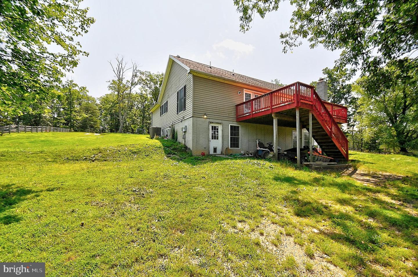 121 SWEETBRIAR LN, WINCHESTER, Virginia 22603, 4 Bedrooms Bedrooms, ,3 BathroomsBathrooms,Residential,For sale,121 SWEETBRIAR LN,VAFV2034970 MLS # VAFV2034970