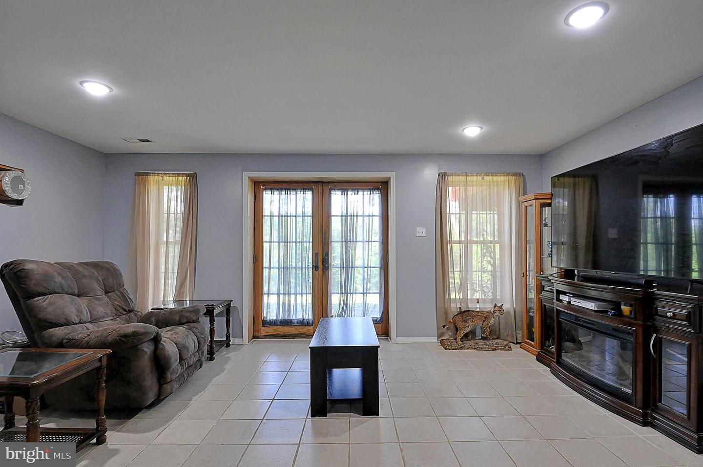 121 SWEETBRIAR LN, WINCHESTER, Virginia 22603, 4 Bedrooms Bedrooms, ,3 BathroomsBathrooms,Residential,For sale,121 SWEETBRIAR LN,VAFV2034970 MLS # VAFV2034970