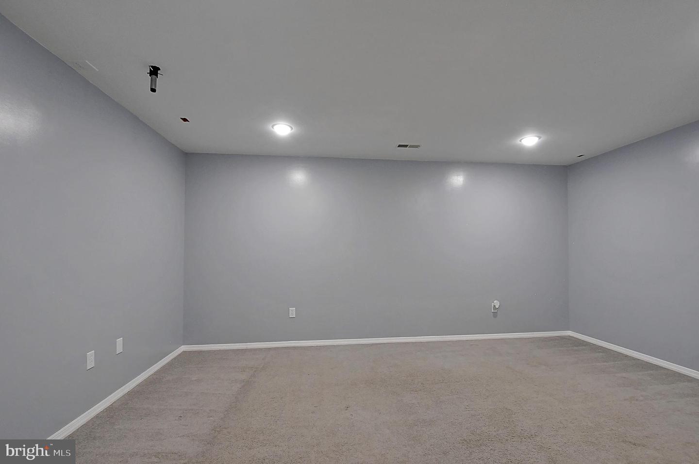 121 SWEETBRIAR LN, WINCHESTER, Virginia 22603, 4 Bedrooms Bedrooms, ,3 BathroomsBathrooms,Residential,For sale,121 SWEETBRIAR LN,VAFV2034970 MLS # VAFV2034970