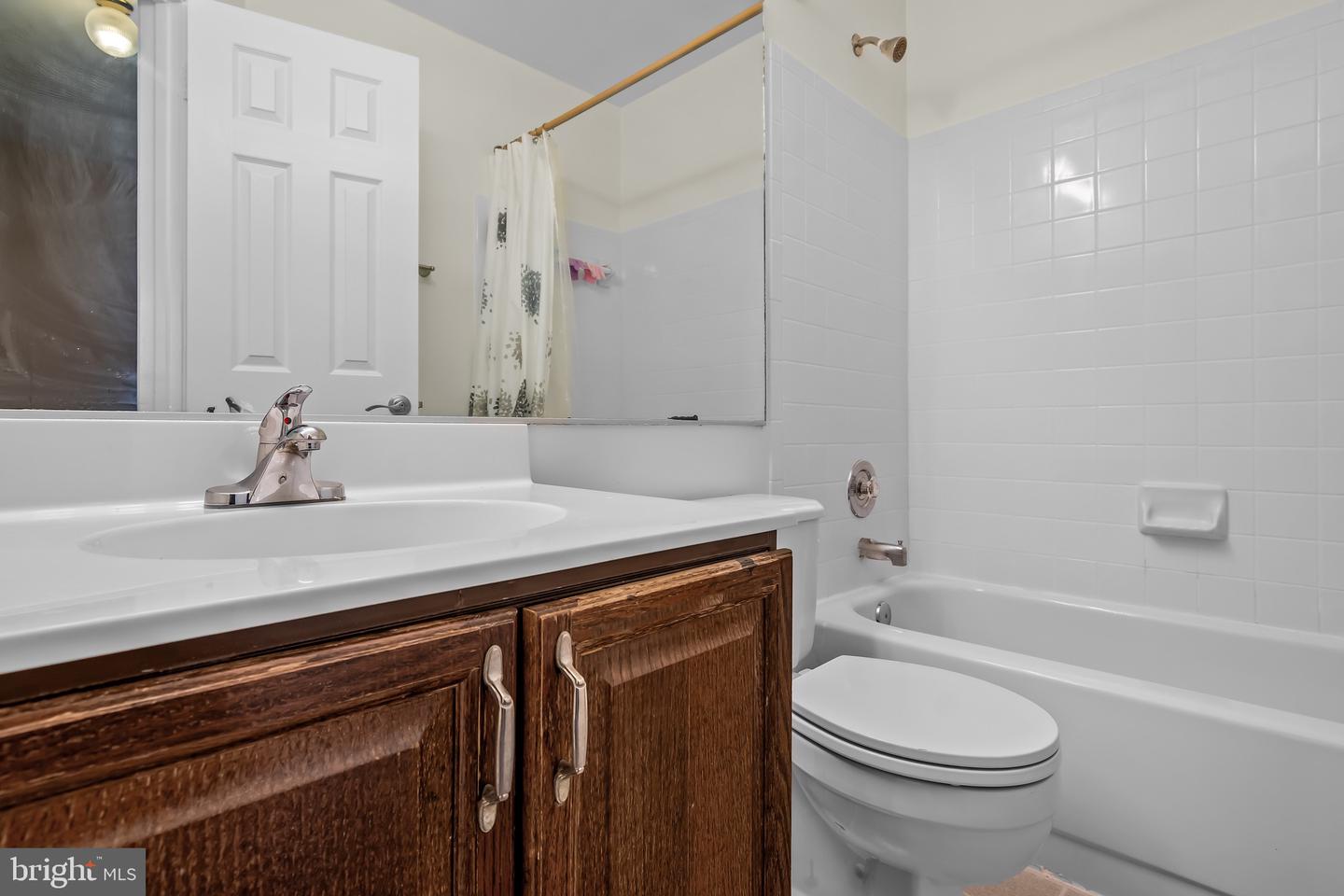 21196 WINDING BROOK SQ, ASHBURN, Virginia 20147, 3 Bedrooms Bedrooms, ,3 BathroomsBathrooms,Residential,For sale,21196 WINDING BROOK SQ,VALO2099864 MLS # VALO2099864