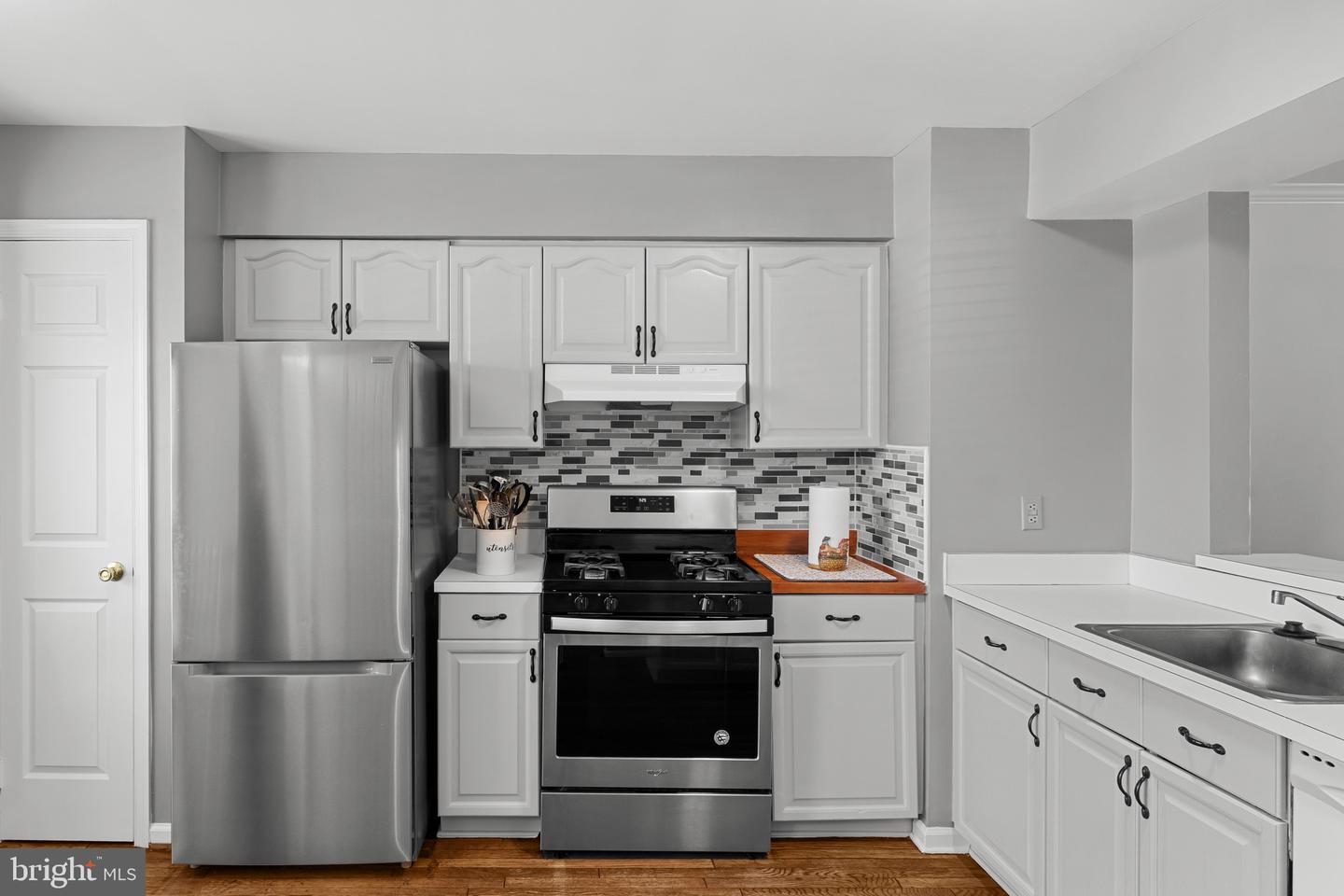 21196 WINDING BROOK SQ, ASHBURN, Virginia 20147, 3 Bedrooms Bedrooms, ,3 BathroomsBathrooms,Residential,For sale,21196 WINDING BROOK SQ,VALO2099864 MLS # VALO2099864