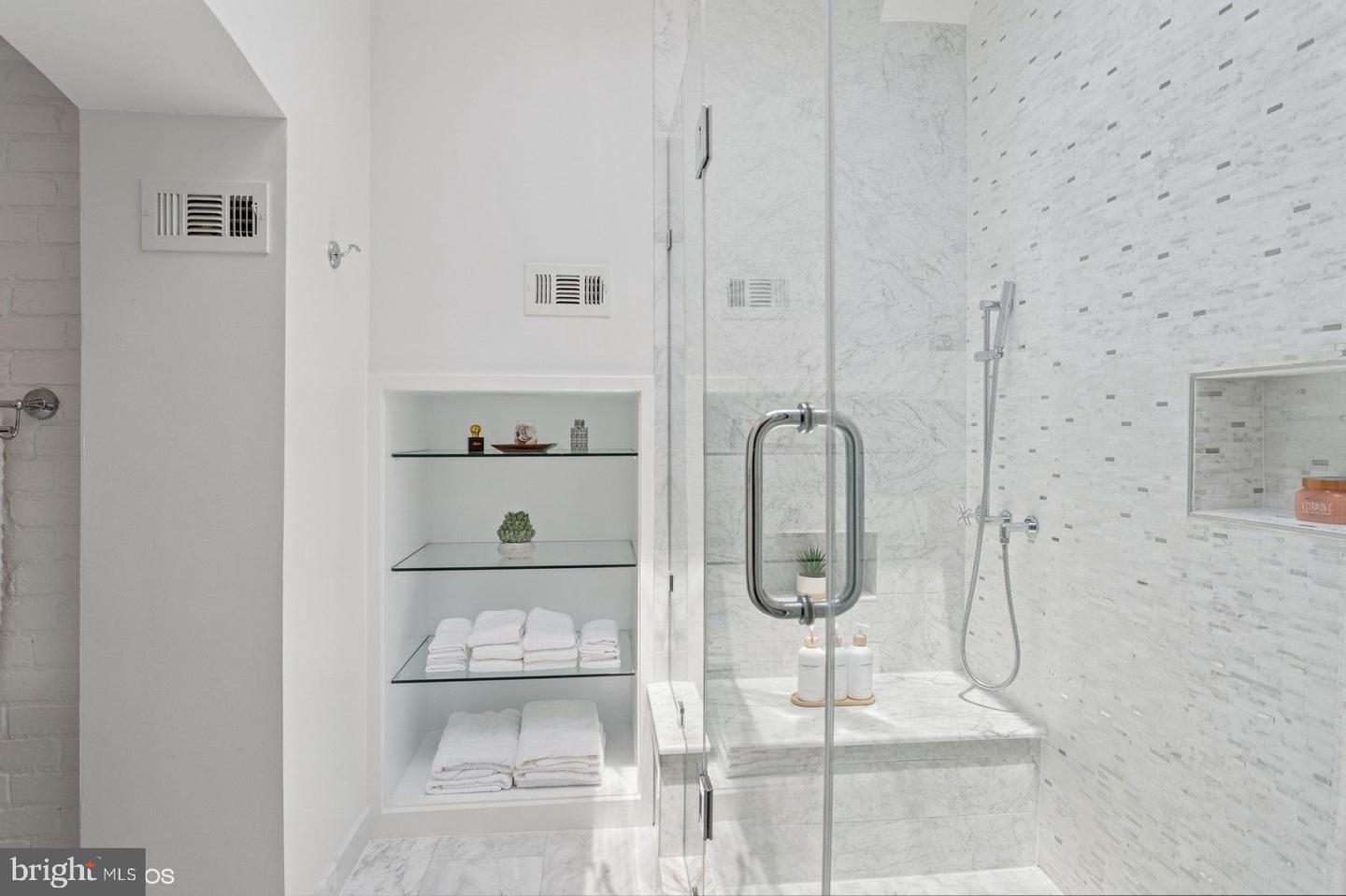 1915 CALVERT ST NW #500, WASHINGTON, District Of Columbia 20009, 1 Bedroom Bedrooms, ,1 BathroomBathrooms,Residential,For sale,1915 CALVERT ST NW #500,DCDC2206508 MLS # DCDC2206508