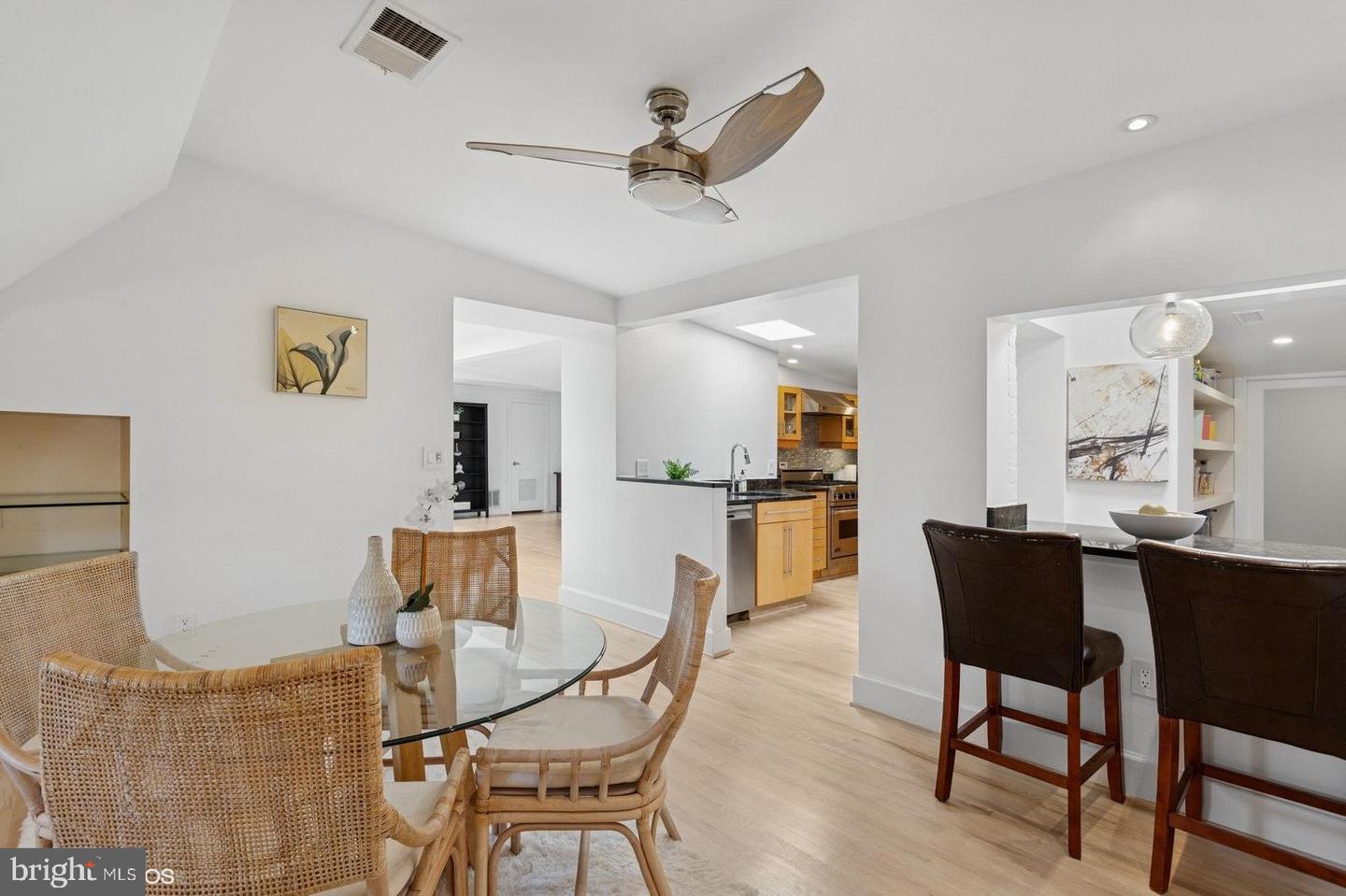 1915 CALVERT ST NW #500, WASHINGTON, District Of Columbia 20009, 1 Bedroom Bedrooms, ,1 BathroomBathrooms,Residential,For sale,1915 CALVERT ST NW #500,DCDC2206508 MLS # DCDC2206508